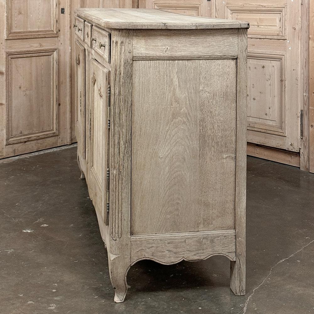 Early 19th Century Country French Buffet in Stripped Oak 13