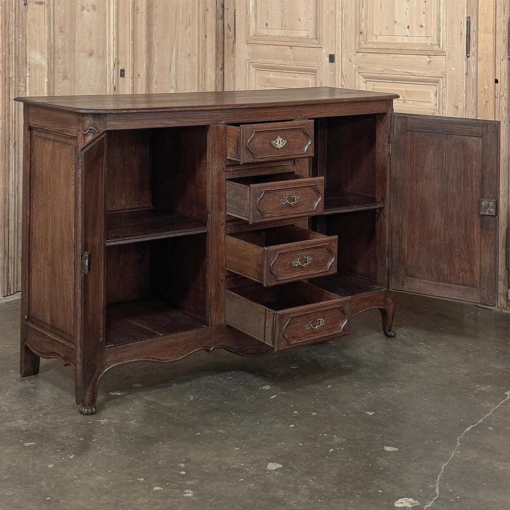 Early 19th Century Country French Buffet ~ Sideboard In Good Condition For Sale In Dallas, TX