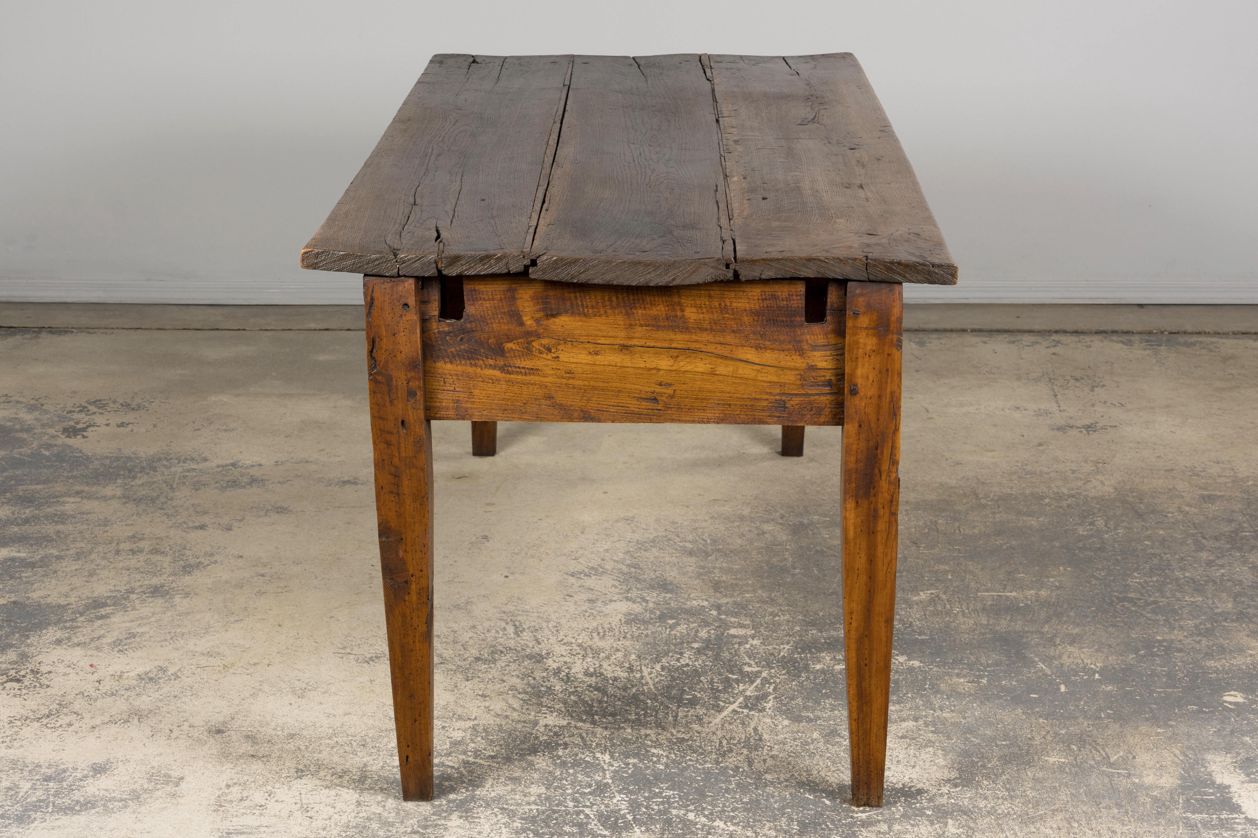 Tavolo da cucina in quercia di Oak, campagna francese, inizio XIX secolo in vendita 9