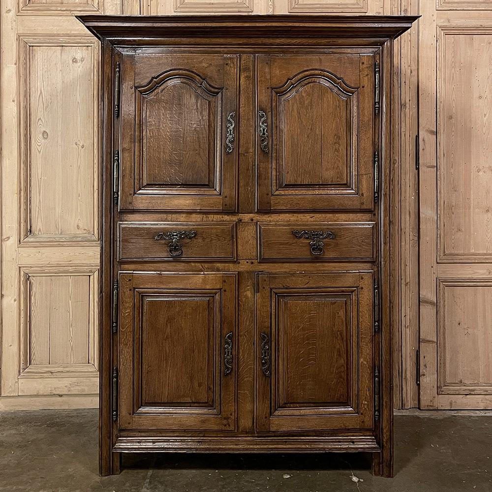 Rustic Early 19th Century Country French Four Door Wardrobe For Sale