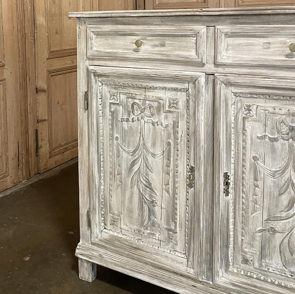 Early 19th Century Country French Louis XVI Whitewashed Oak Buffet For Sale 4