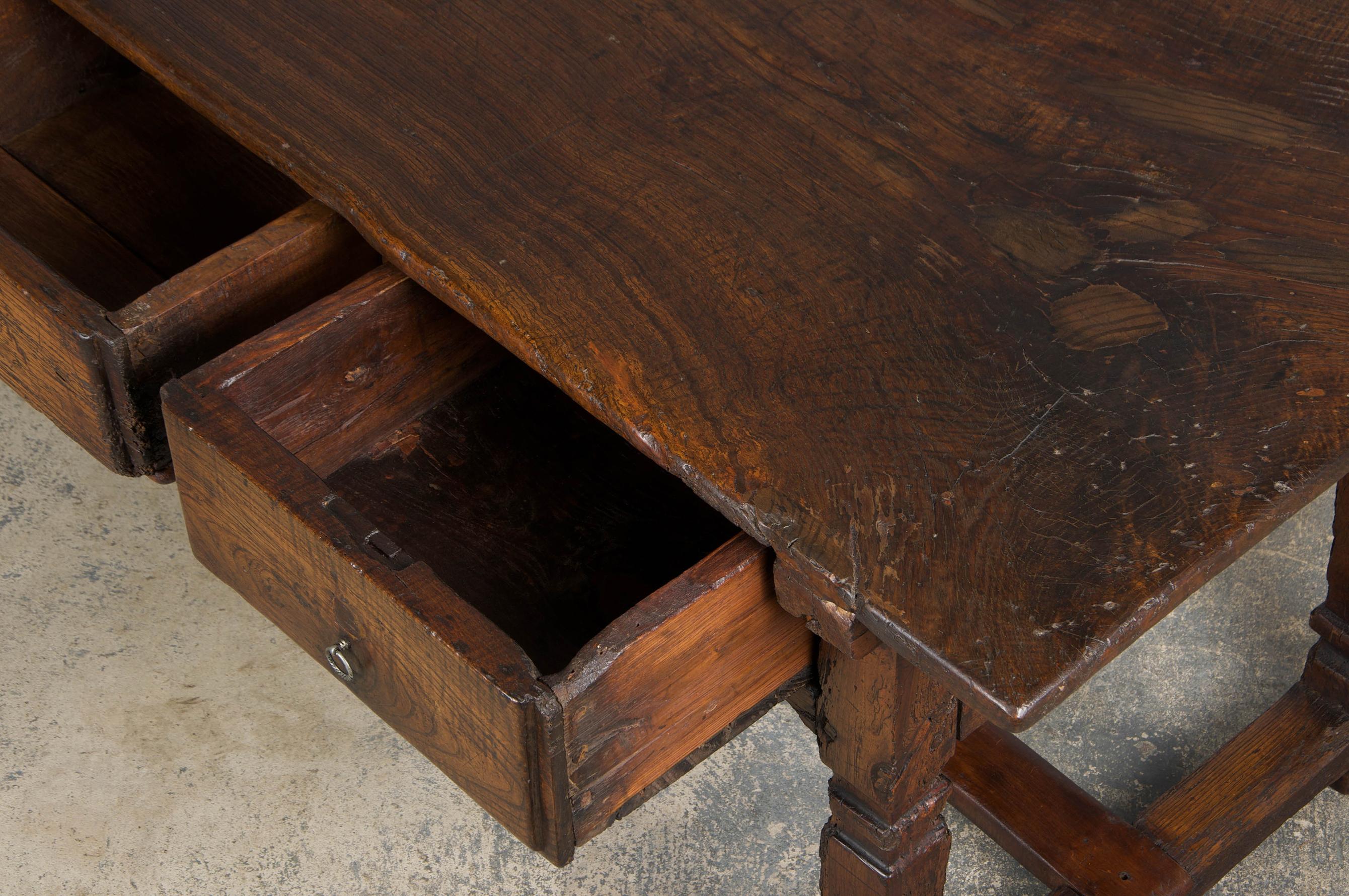 Early 19th Century Country French Provincial Oak Kitchen Island in vendita 6