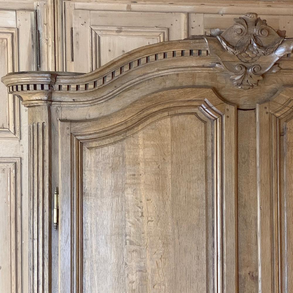 Early 19th Century Country French Stripped Oak Armoire 1