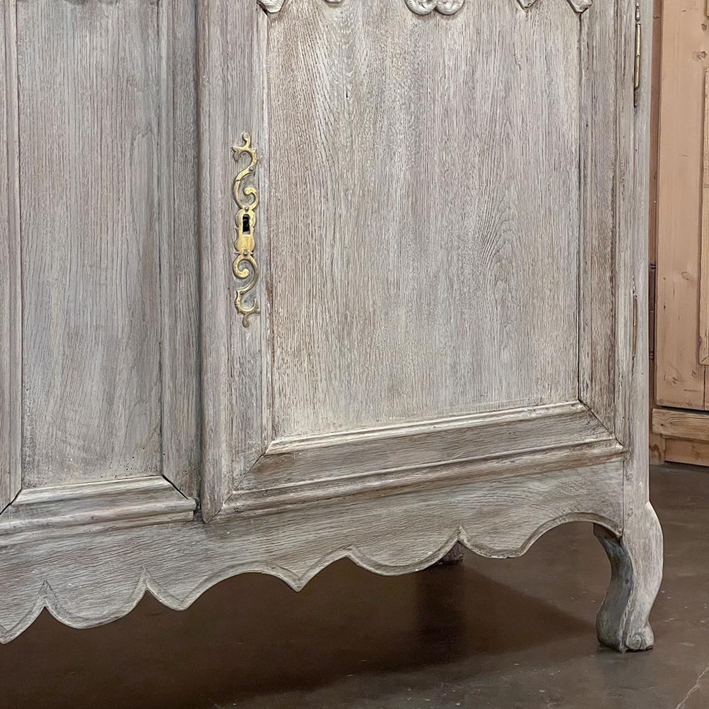 Early 19th Century Country French Whitewashed Buffet For Sale 8