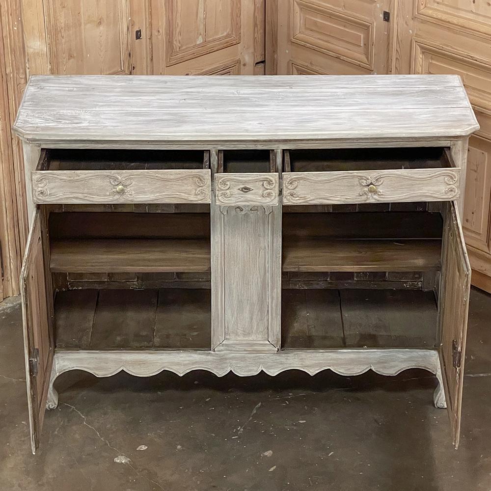 Early 19th Century Country French Whitewashed Buffet For Sale 1