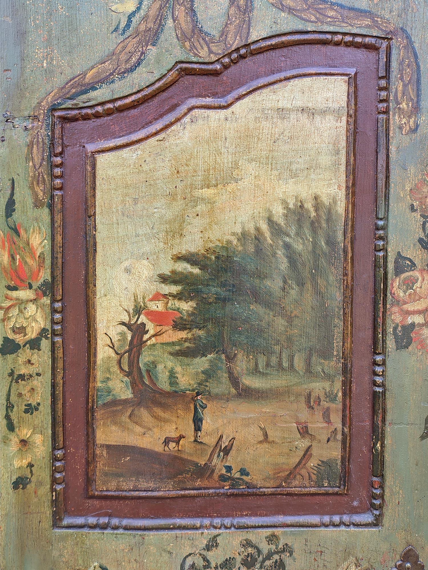 Armario de principios del siglo XIX pintado de verde con paisajes y flores en venta 2
