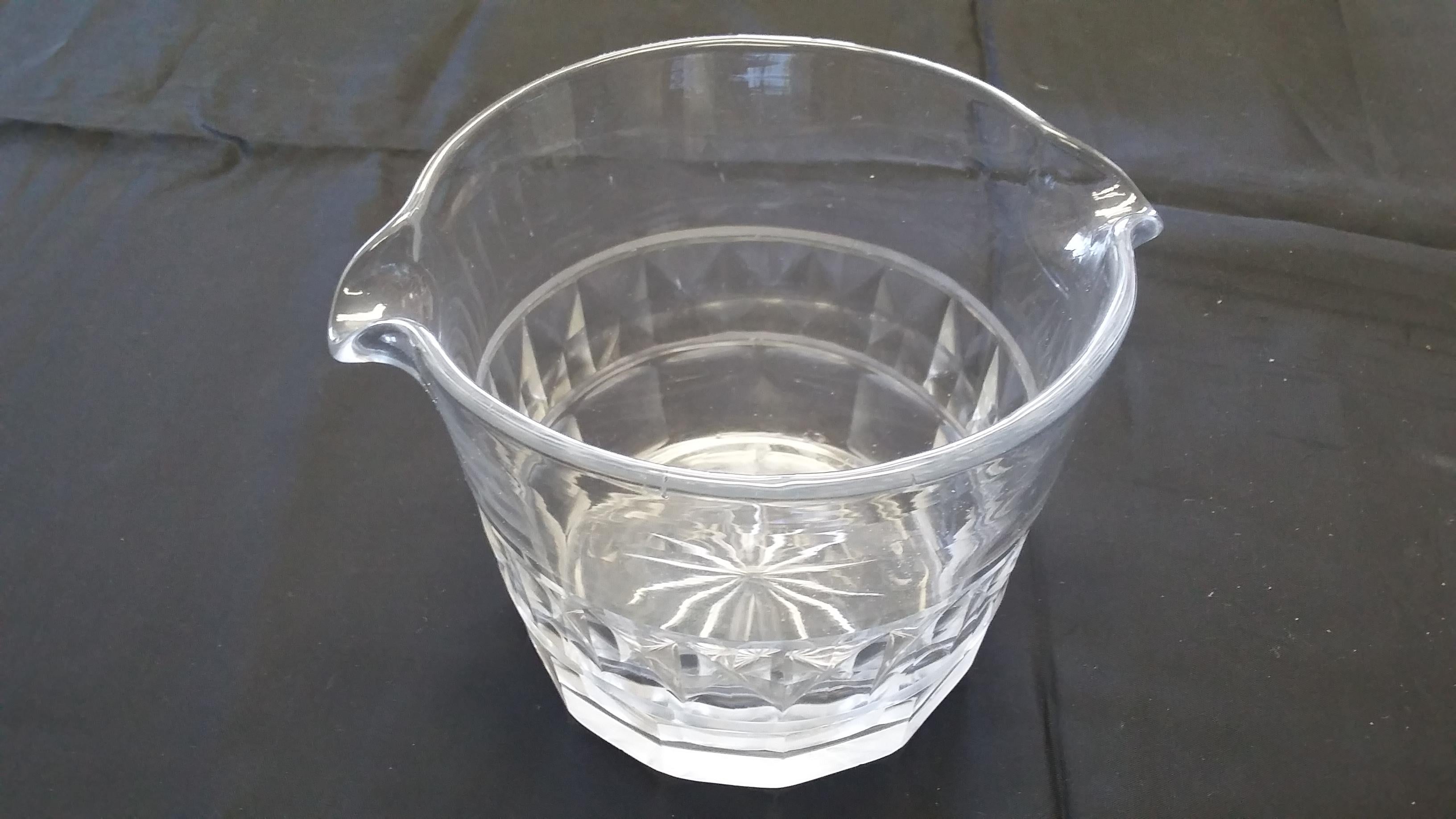 Weinregale aus geschliffenem Glas und Kristall aus dem frühen 19. Jahrhundert im Zustand „Gut“ im Angebot in Stamford, CT