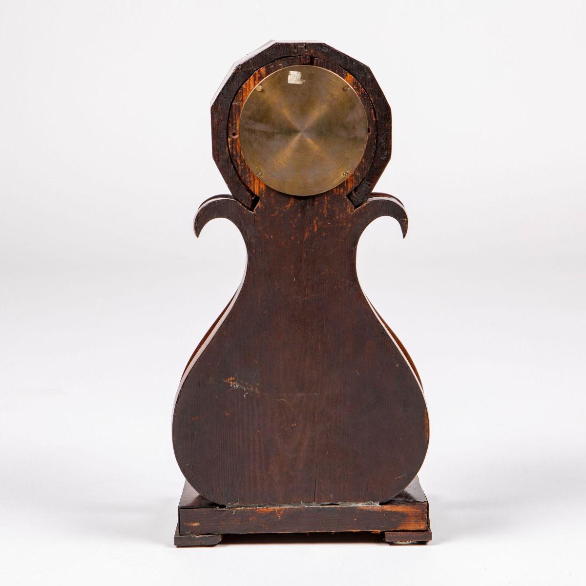 Early 19th Century Danish Empire Console Clock in Mahogany In Good Condition For Sale In Kastrup, DK