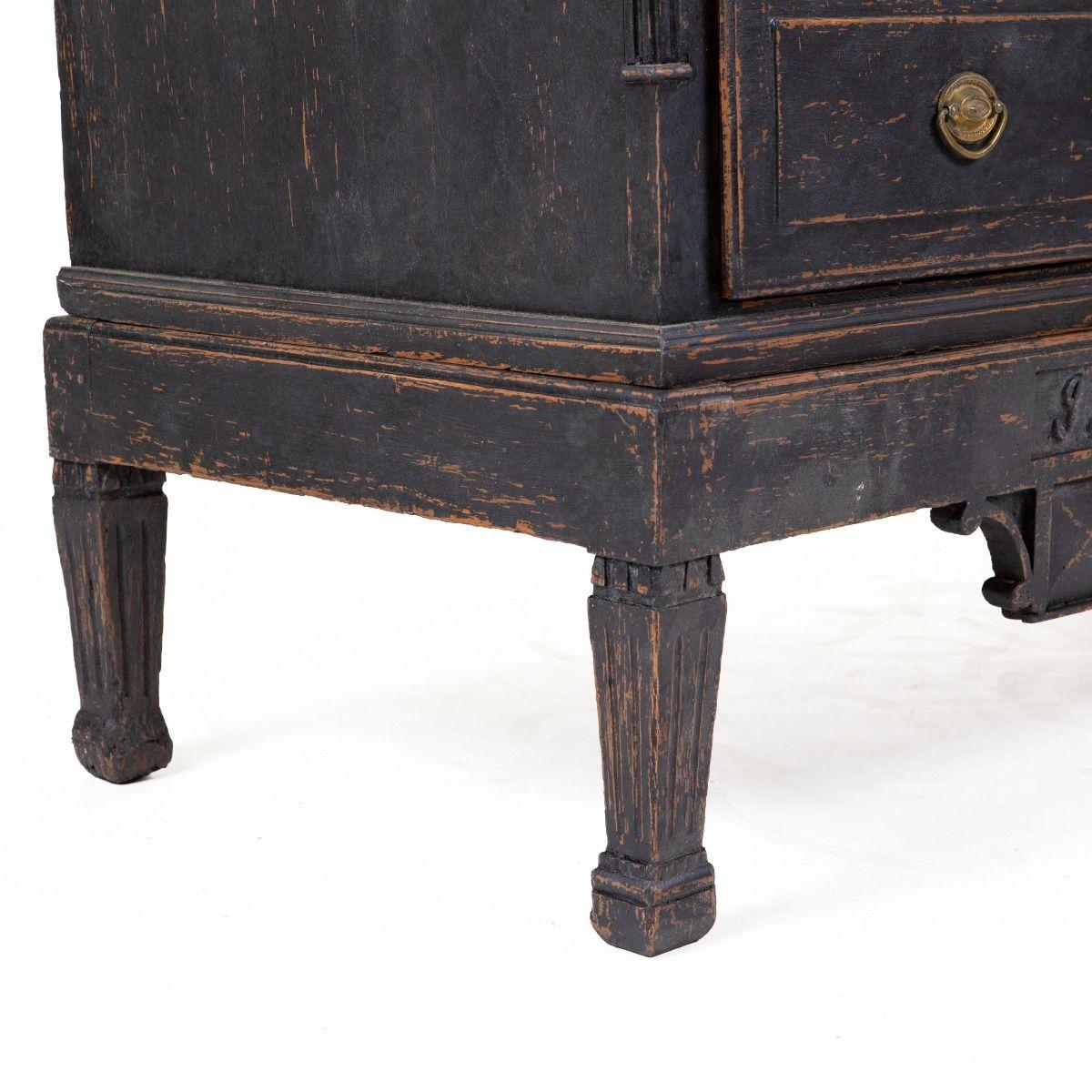 Early 19th Century Danish Gustavian Chest of Drawers, 1803 For Sale 5