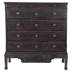 Commodes and Chests of Drawers