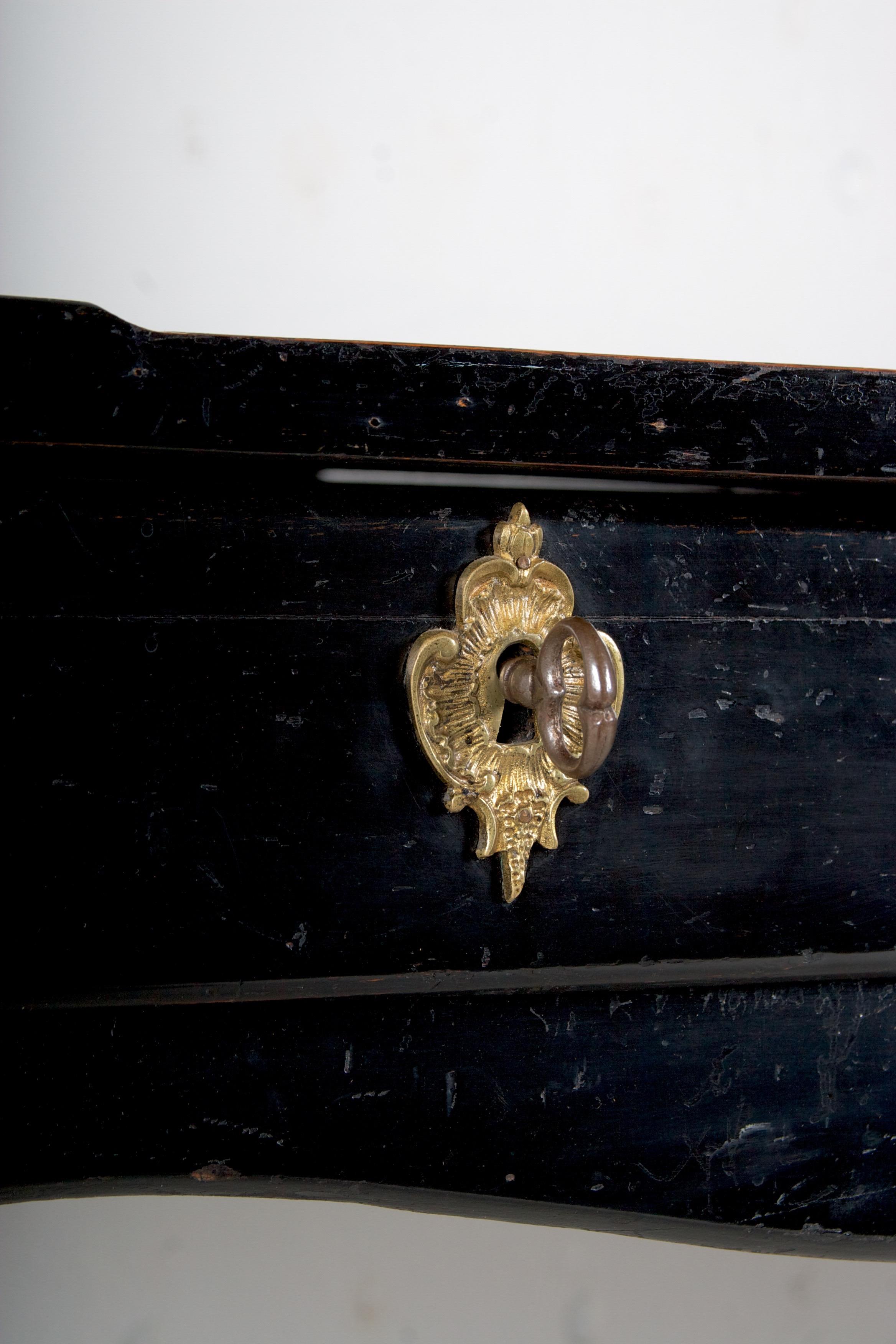 Early 19th Century Desk/Bureau Plat D' Epoque Regence In Good Condition In San Francisco, CA