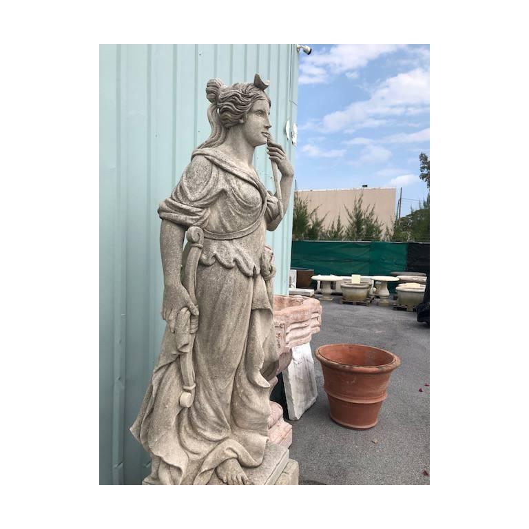 Early 20th Century Early 19th Century Devine Diana Statue in Limestone from Italy