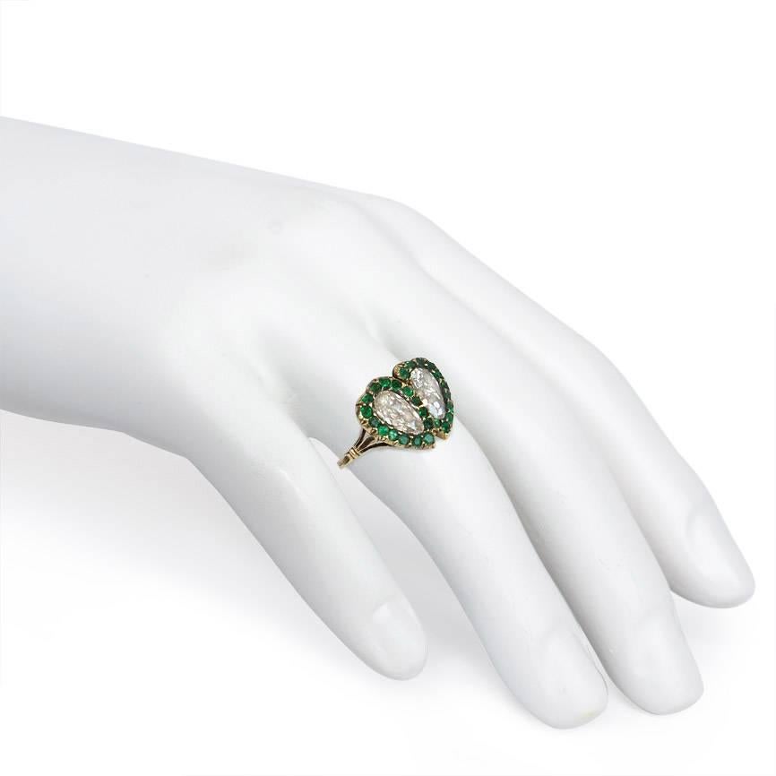 Women's or Men's Early 19th Century Diamond and Emerald Double Heart Ring