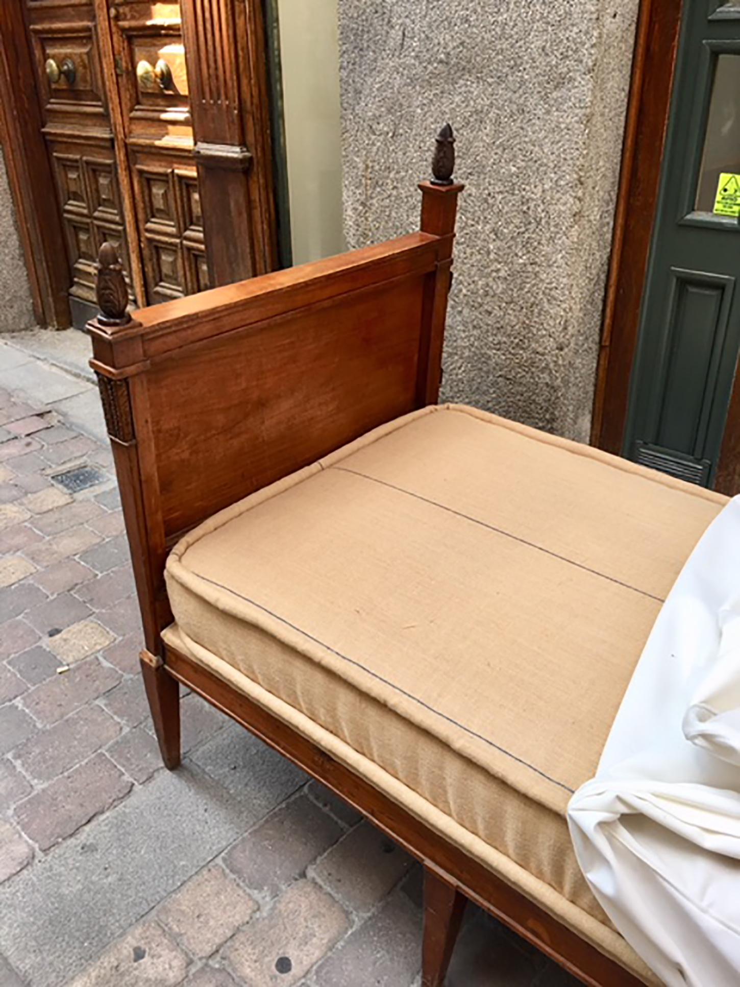 Early 19th Century Directoire French Daybed 8