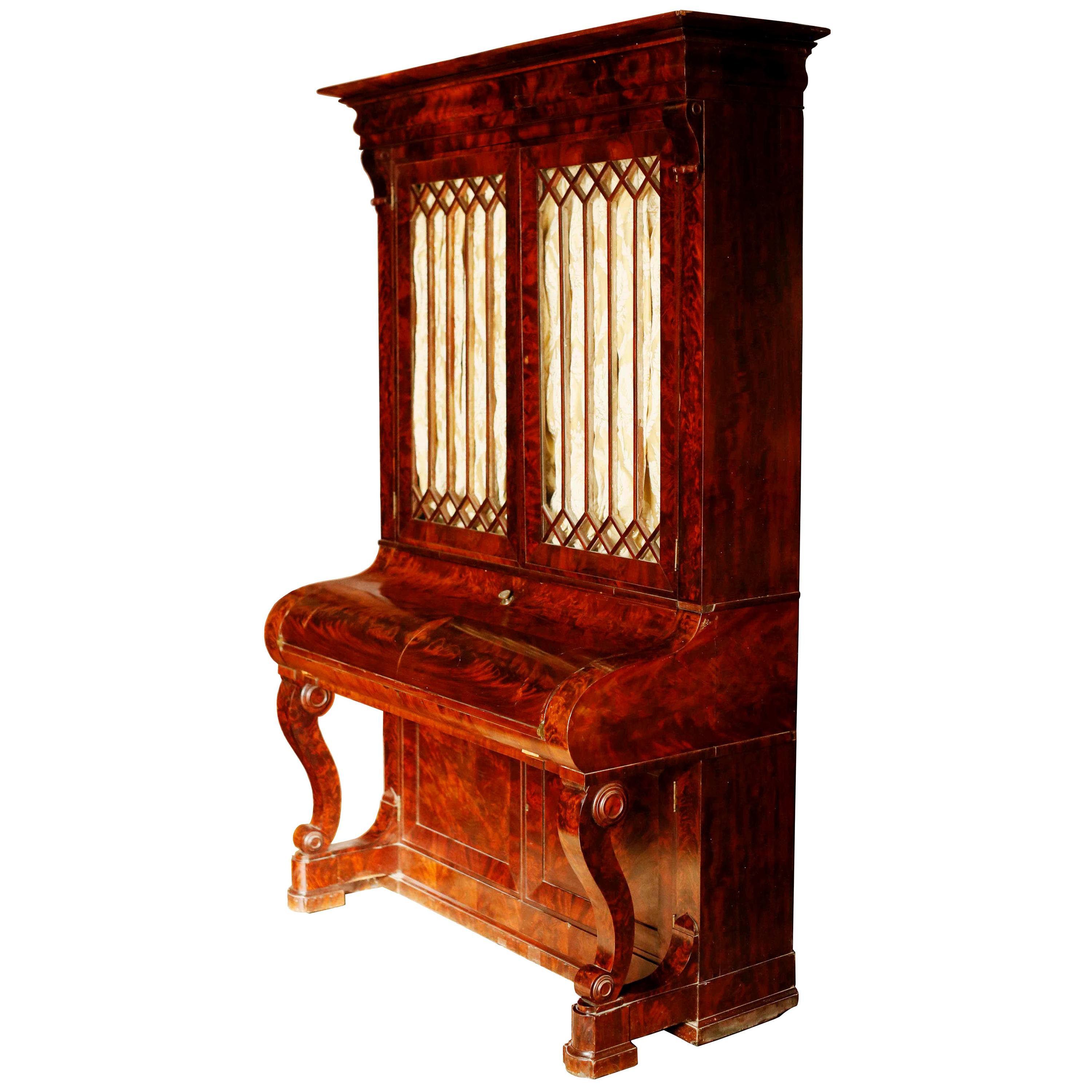 Early 19th Century Duncan Phyfe Grecian Plain Style Mahogany