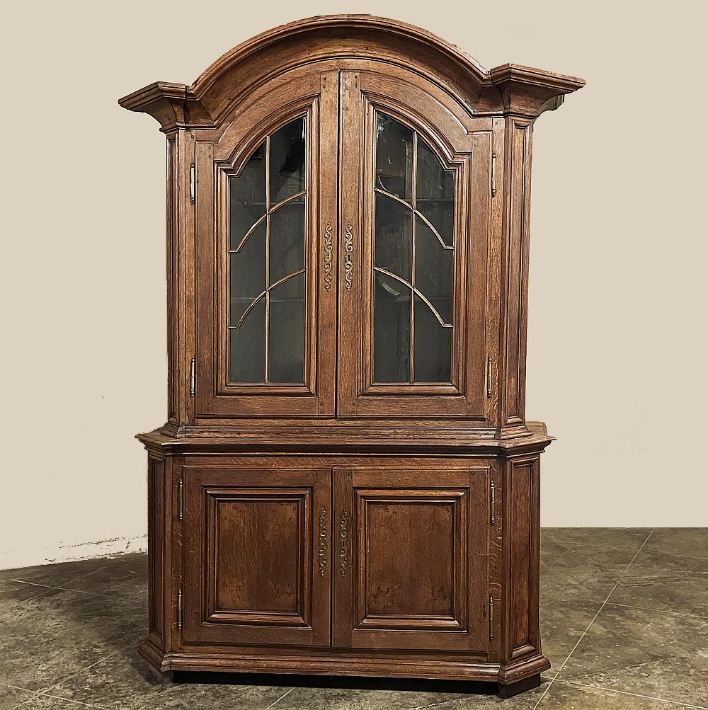 Early 19th Century Dutch Bookcase ~ China Cabinet In Good Condition For Sale In Dallas, TX