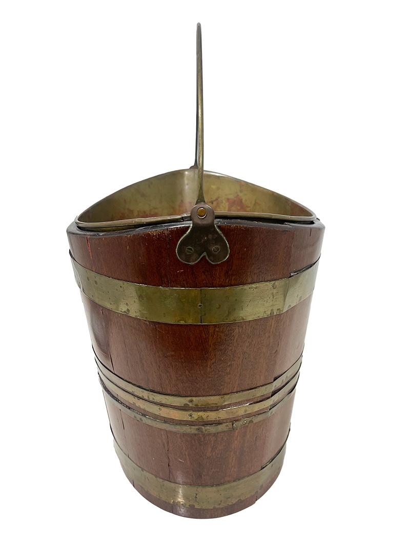 Early 19th Century Dutch brass bound tea kettle bucket For Sale 6