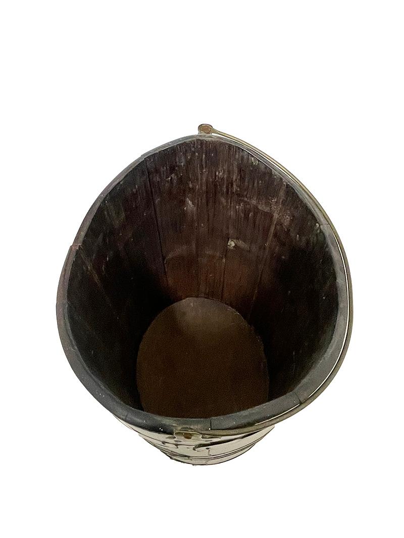 Early 19th Century Dutch brass bound tea kettle bucket For Sale 5