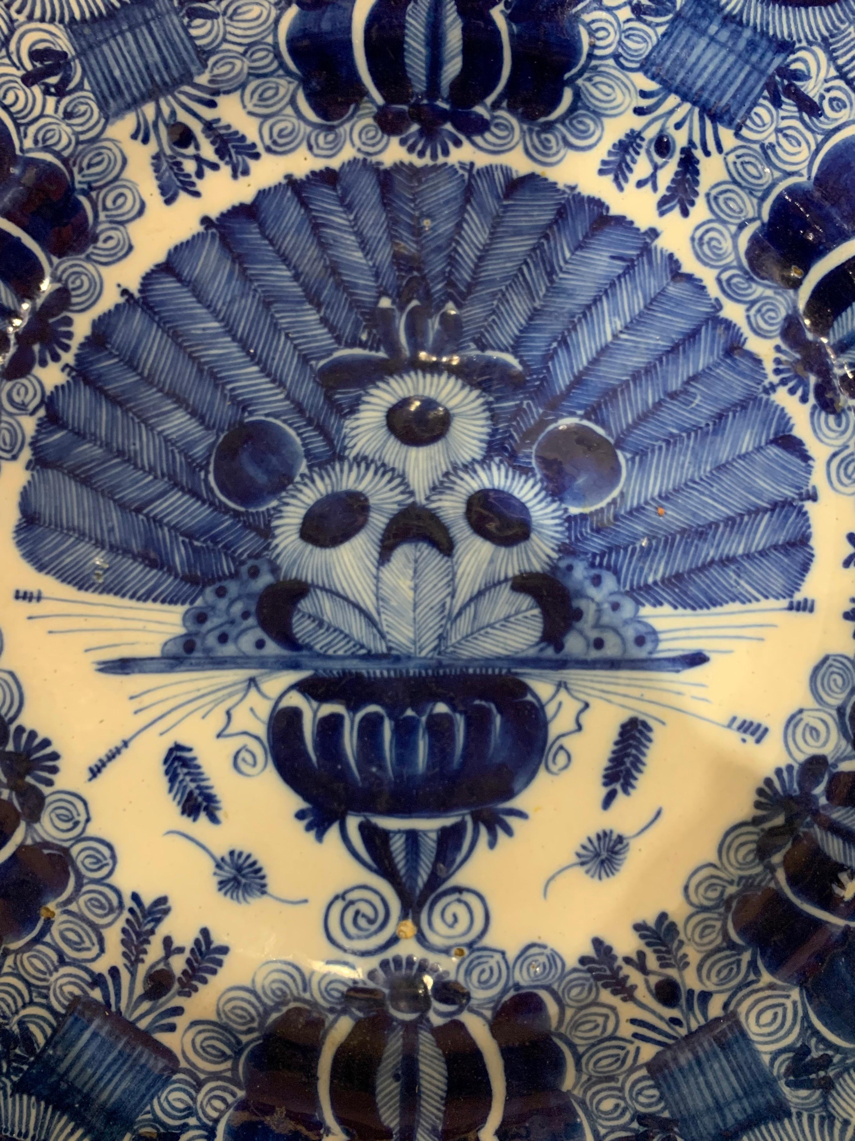 Early 19th Century Dutch Delft Peacock Pattern Bowl In Good Condition In Charleston, SC