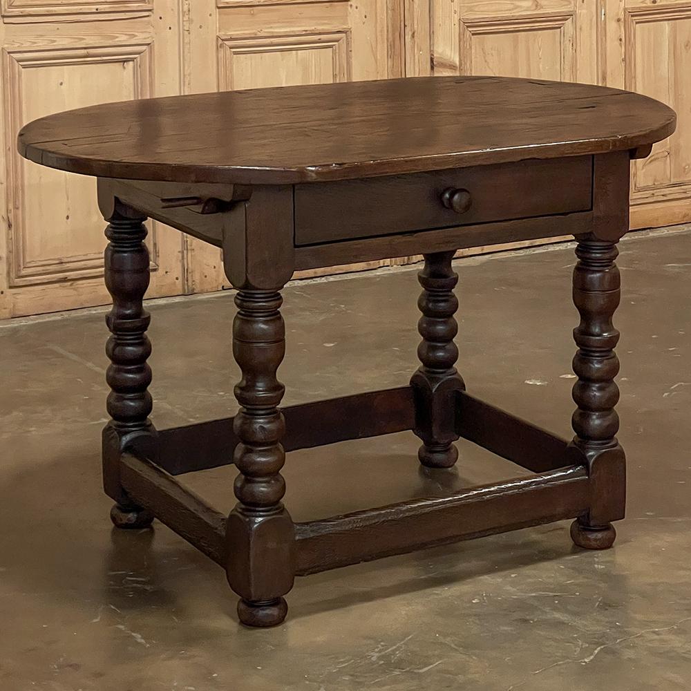 Rustic Early 19th Century Dutch End Table For Sale