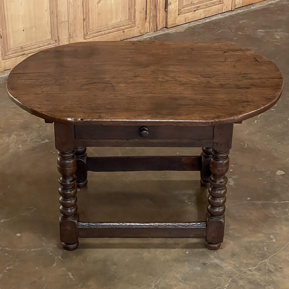 Early 19th Century Dutch End Table In Good Condition For Sale In Dallas, TX