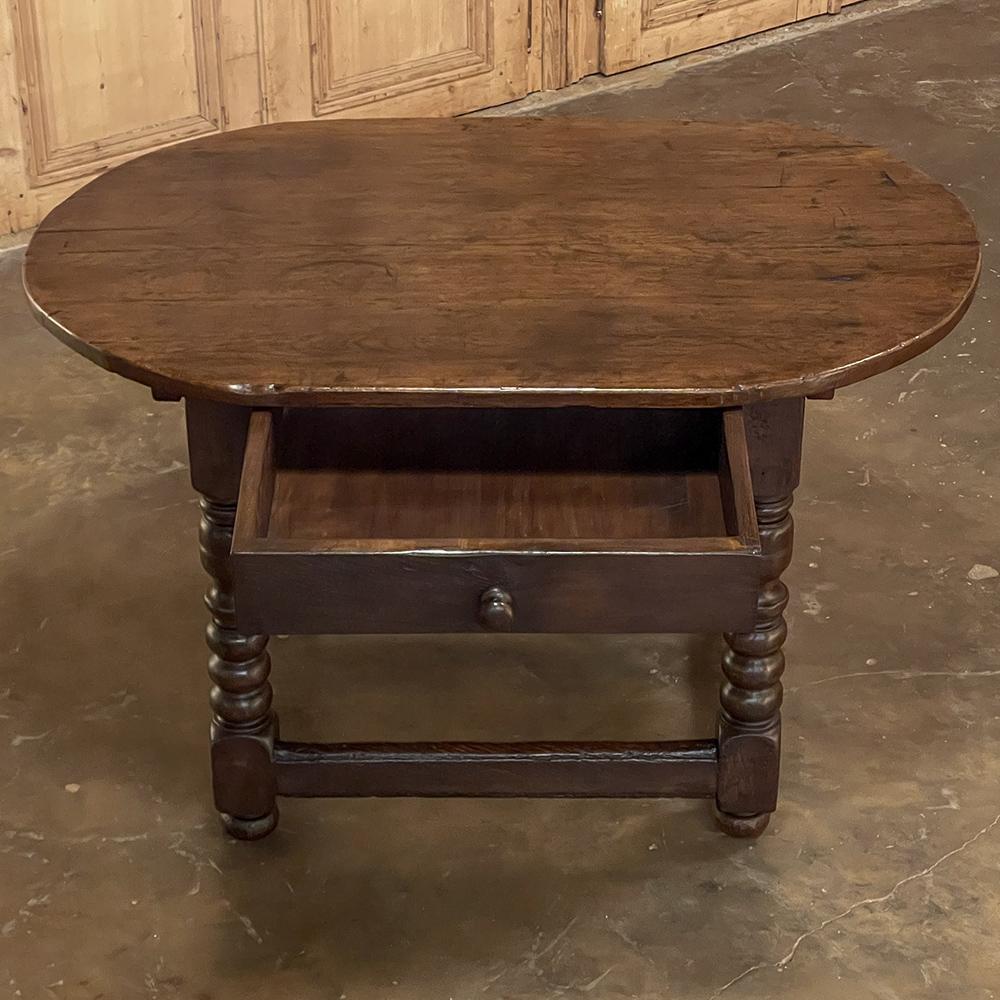 Oak Early 19th Century Dutch End Table For Sale