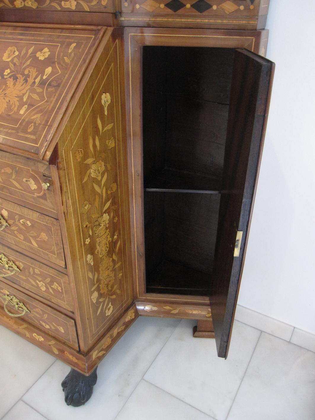 Neoclassical Early 19th Century Dutch Floral Marquetry Bureau Display Cabinet For Sale