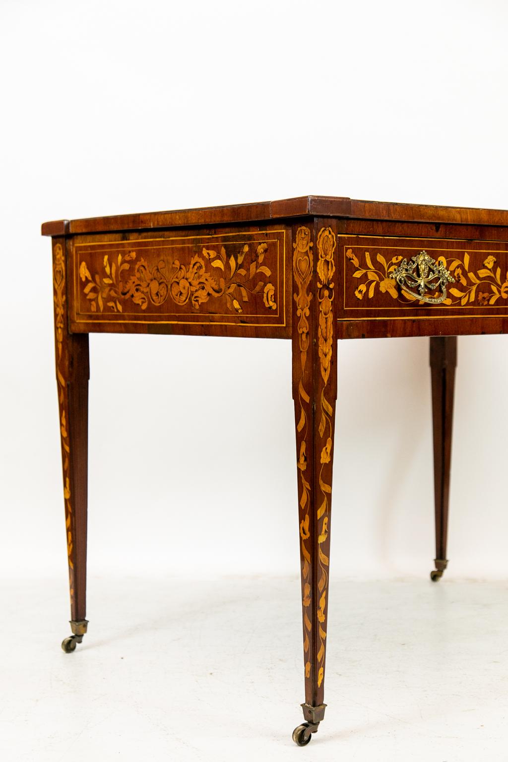 Early 19th Century Dutch Marquetry Center Table For Sale 2