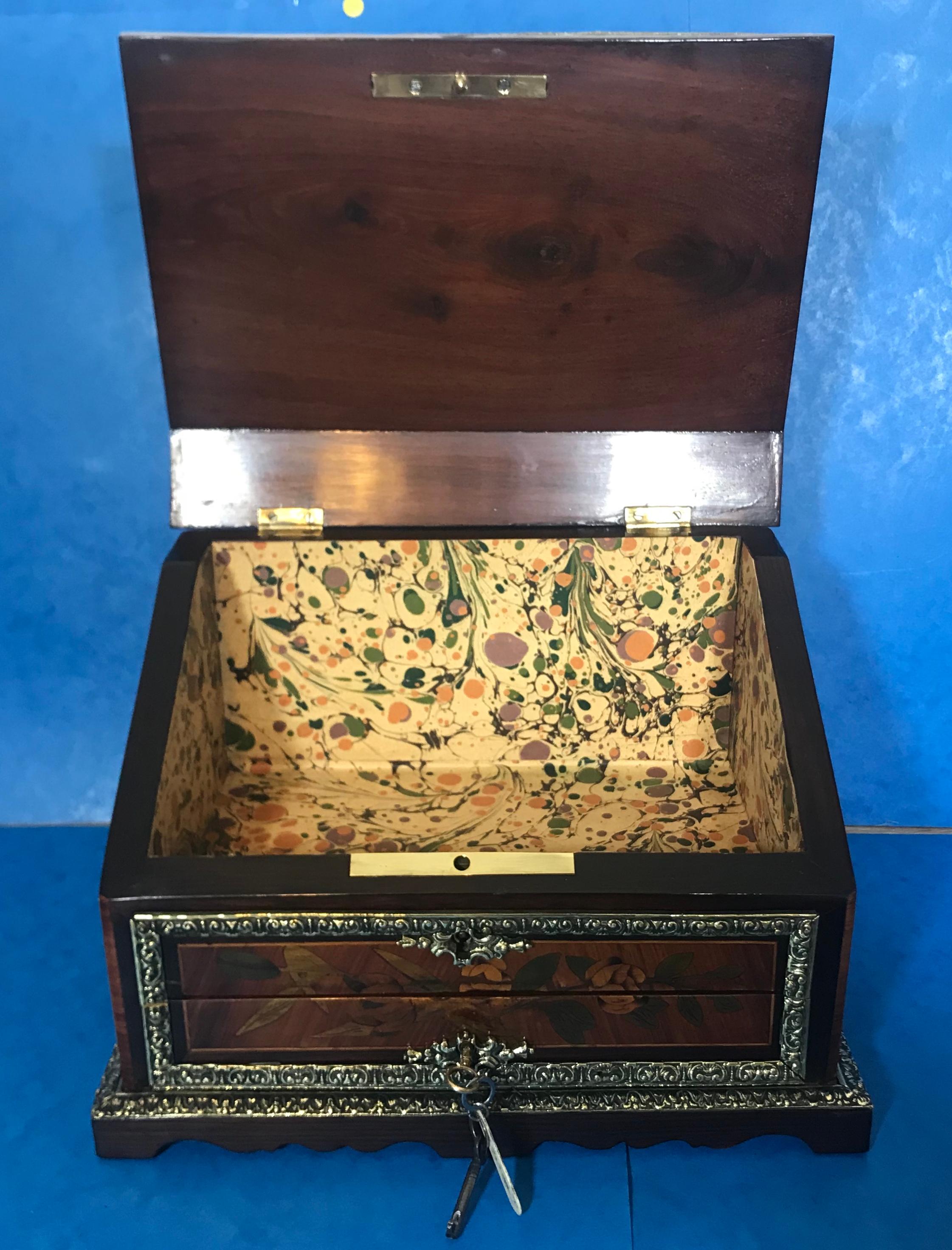Early 19th Century Dutch Marquetry Miniature Bureau For Sale 6
