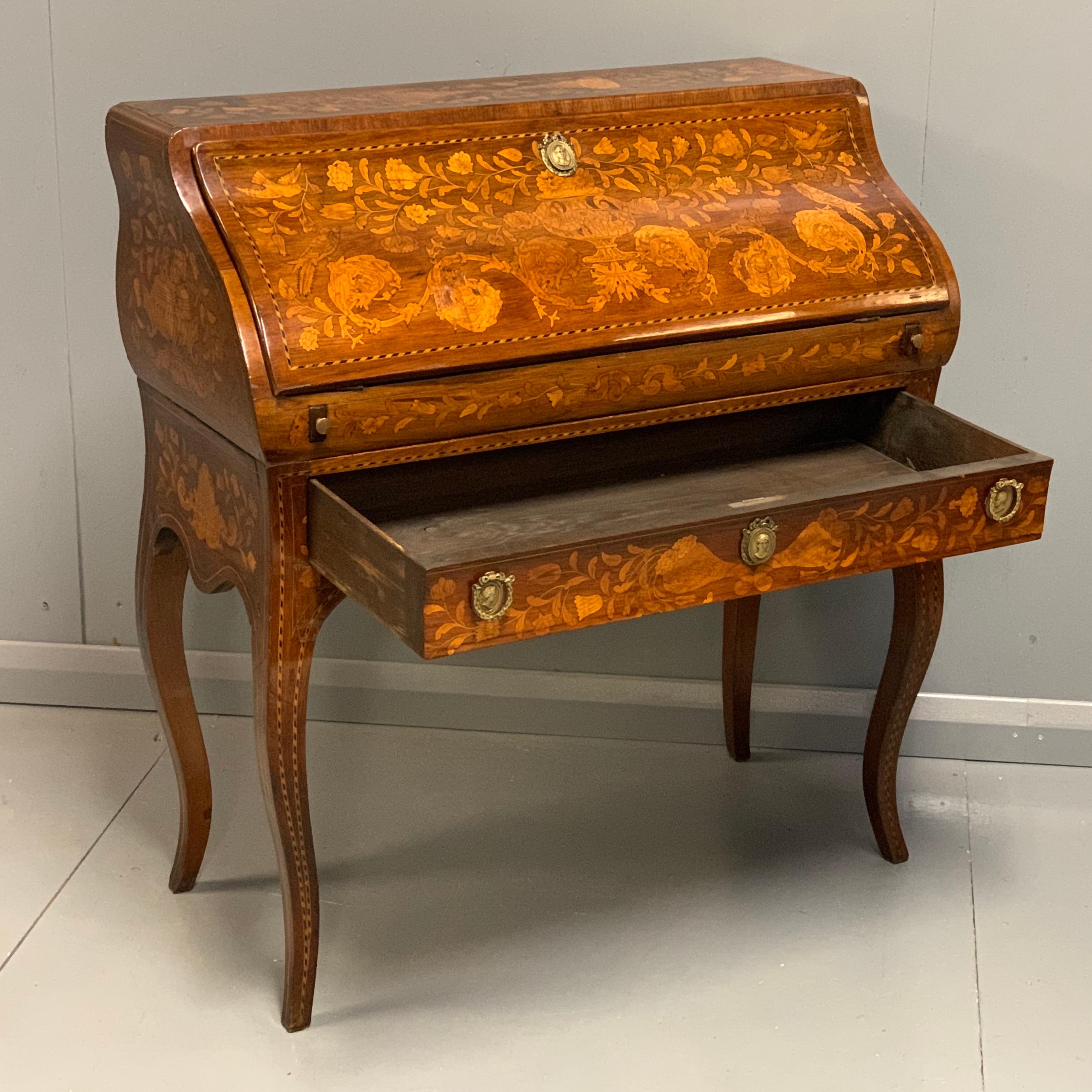 Early 19th Century Dutch Walnut Marquetry and Inlaid Bureau 6