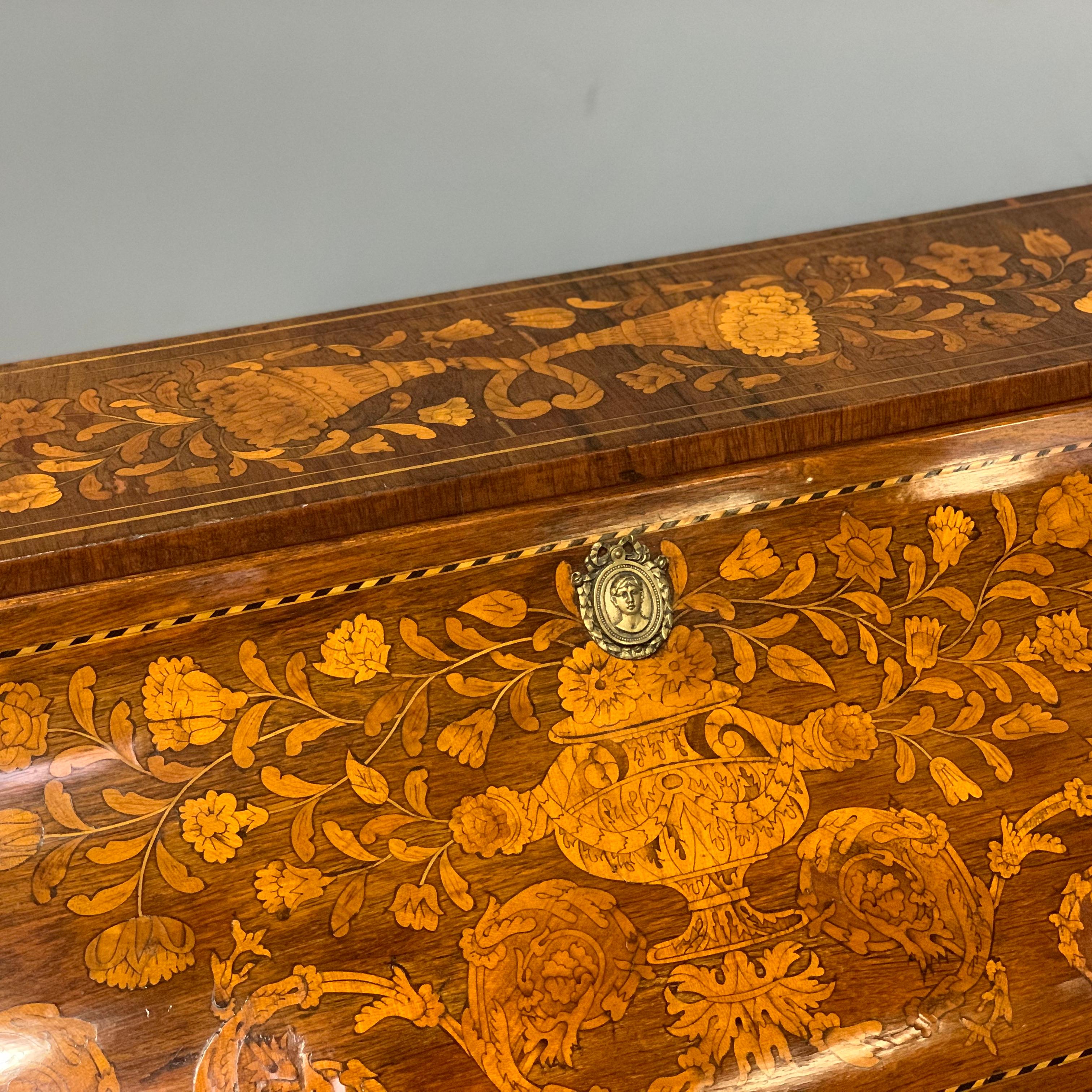 Early 19th Century Dutch Walnut Marquetry and Inlaid Bureau 5