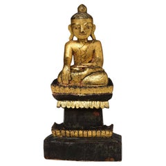 Antiker birmanischer sitzender Buddha aus Holz, frühes 19. Jahrhundert, Mandalay