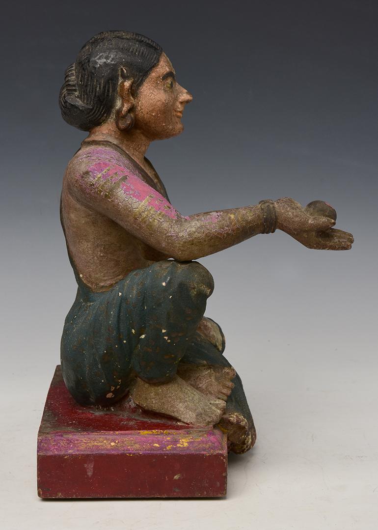 Early 19th Century, Early Mandalay, Antique Burmese Wooden Seated Lady For Sale 9