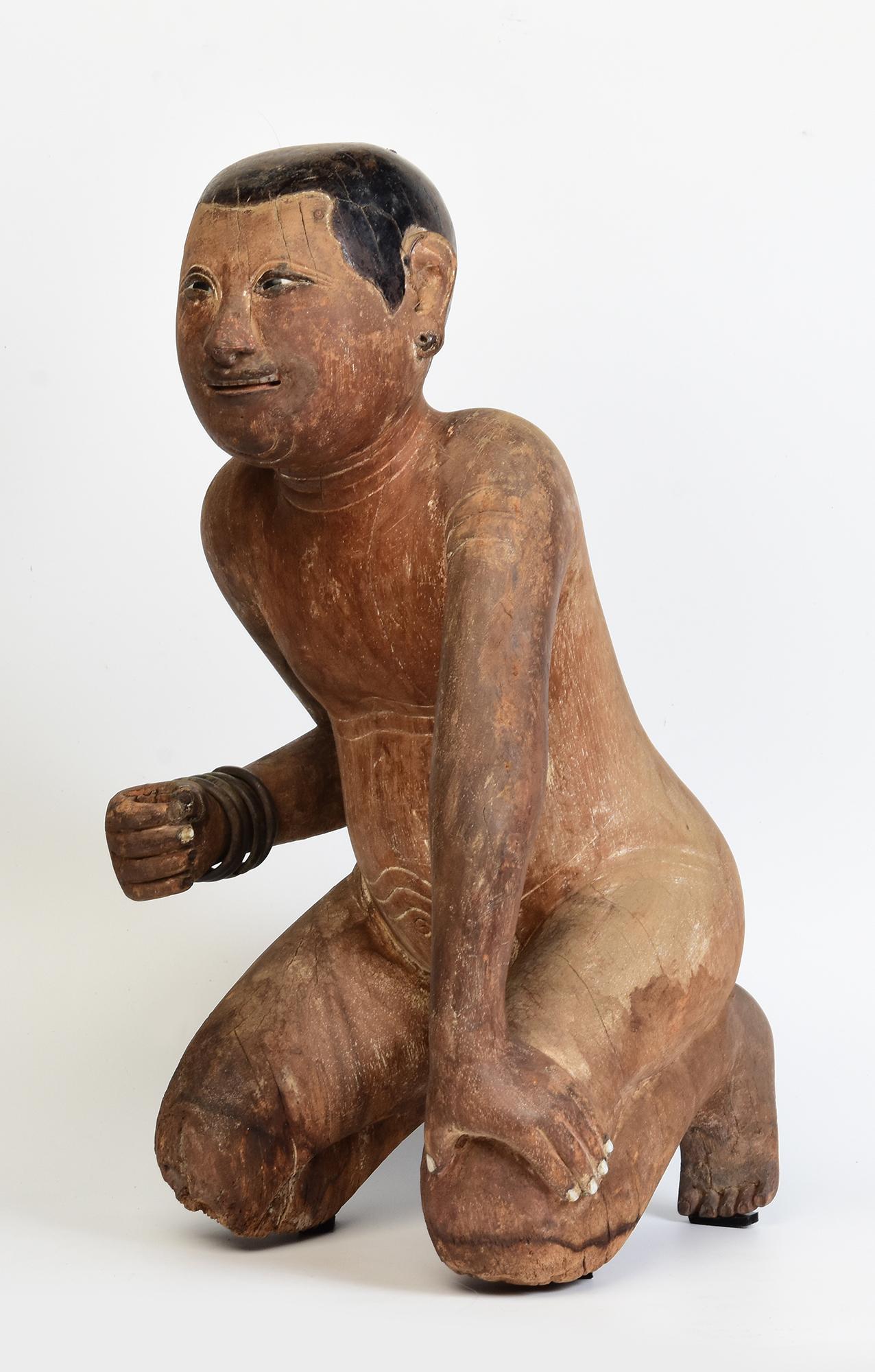 Early 19th Century, Early Mandalay, Antique Burmese Wooden Sitting Boy For Sale 4