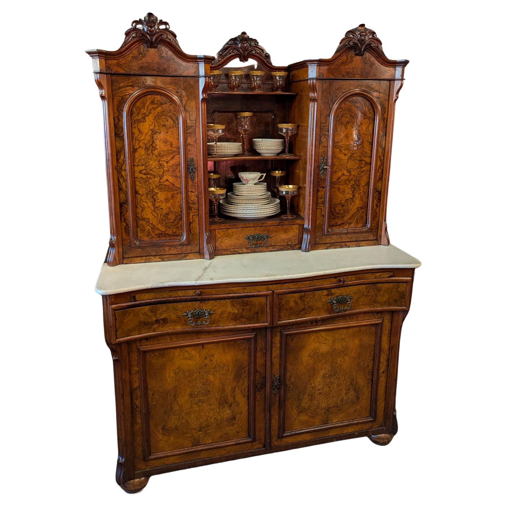 Credenza in legno di radica del primo Ottocento vittoriano Server in vendita