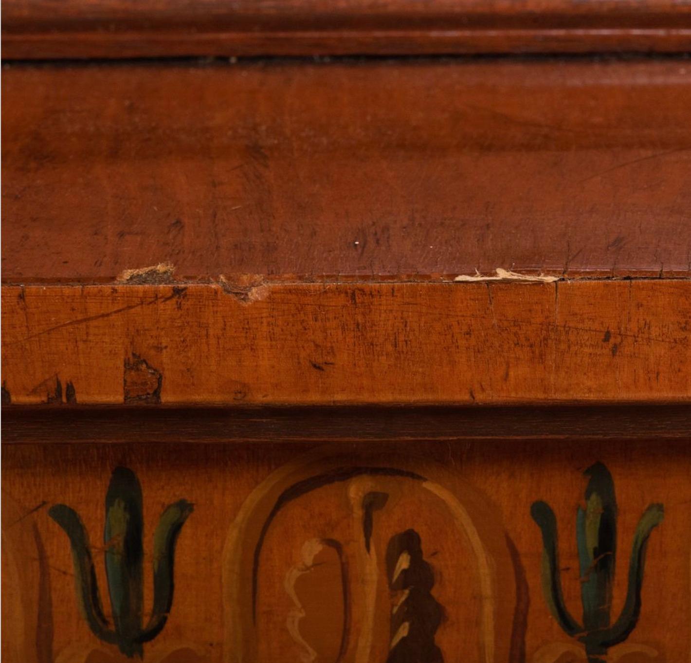 Début du 19ème siècle Edouardien Marqueterie /  Bibliothèque Breakfront en bois de satin peint en vente 2