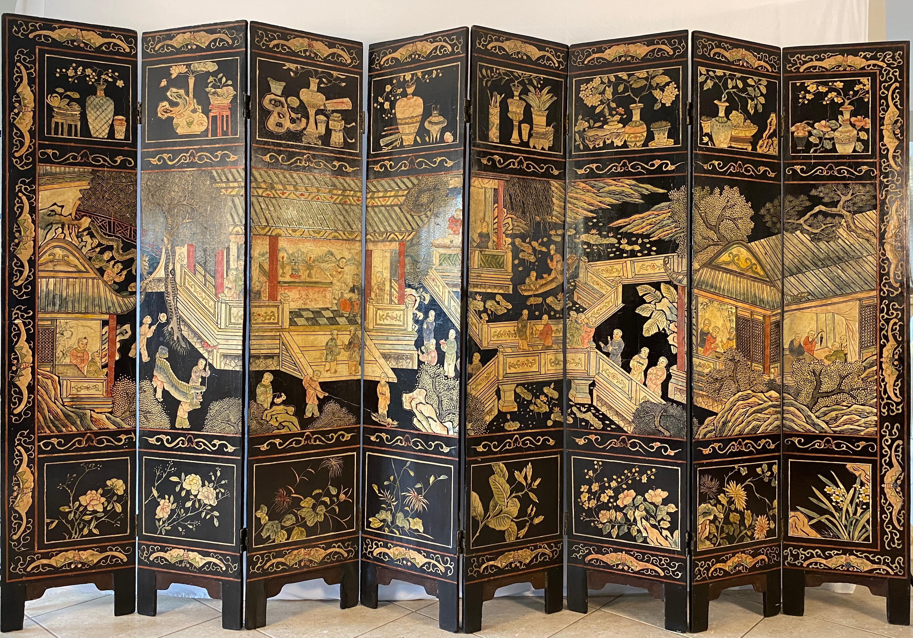 Chinesischer Coromandel-Raumteiler mit acht Tafeln aus dem frühen 19. Jahrhundert (Qing-Dynastie) im Angebot