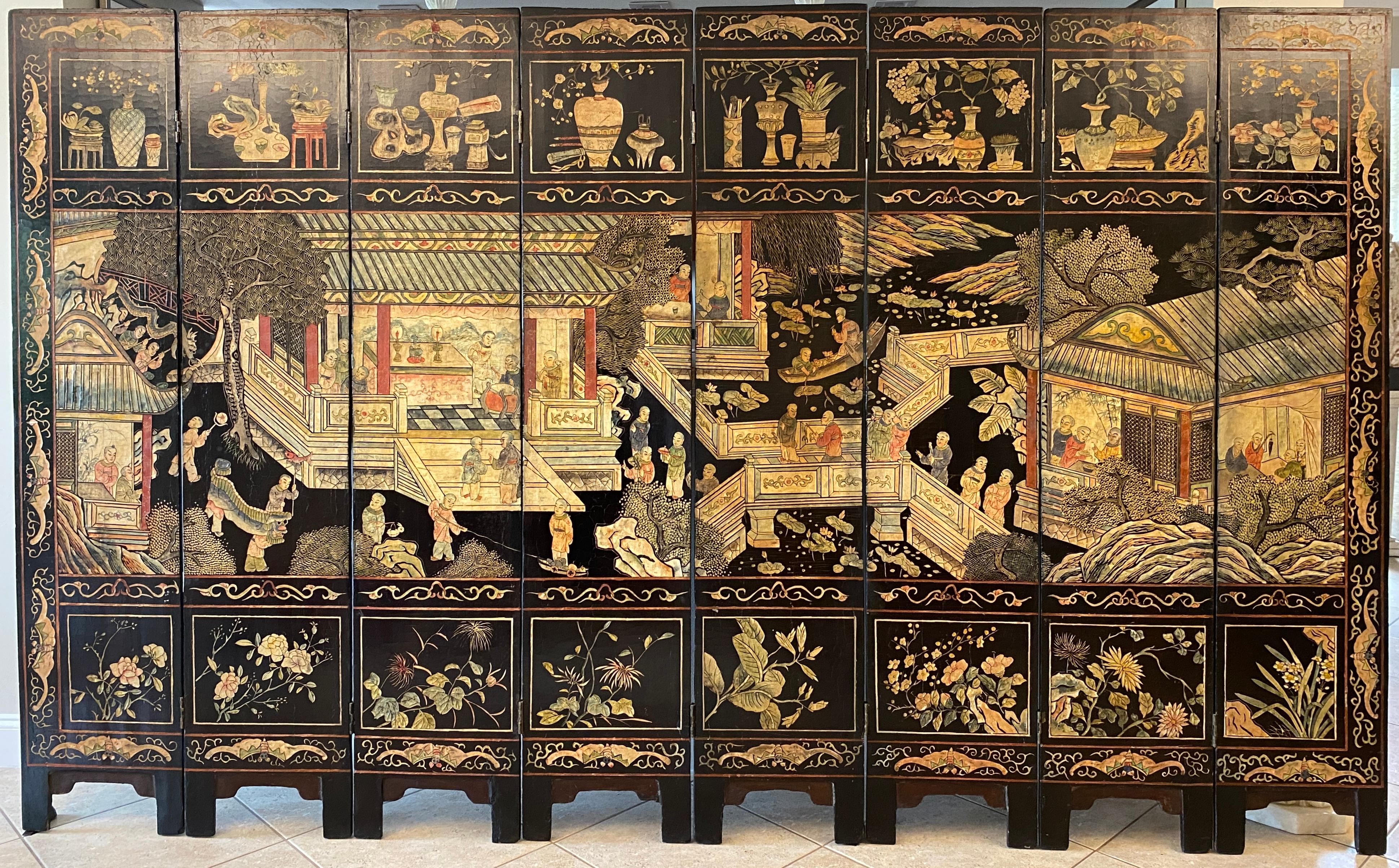Chinesischer Coromandel-Raumteiler mit acht Tafeln aus dem frühen 19. Jahrhundert (Holz) im Angebot