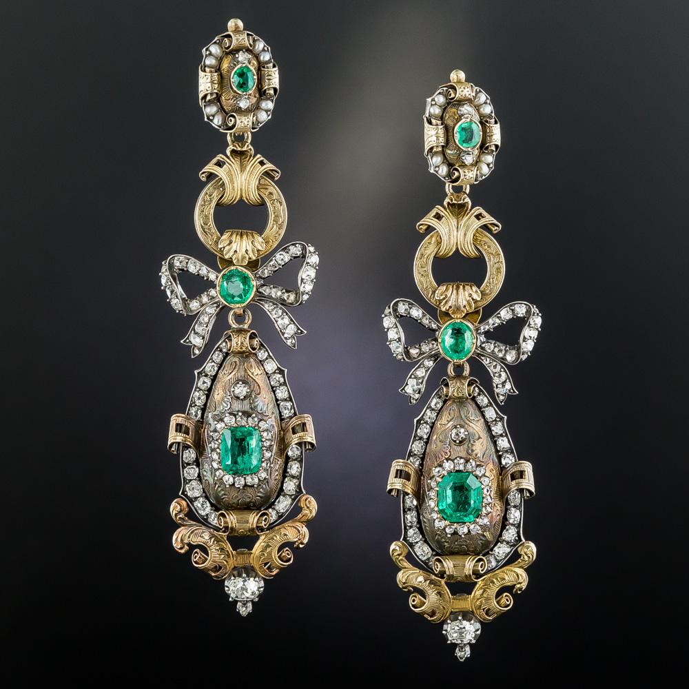 Early 19th Century Emerald Diamond Natural Pearl Necklace and Earrings For Sale 3