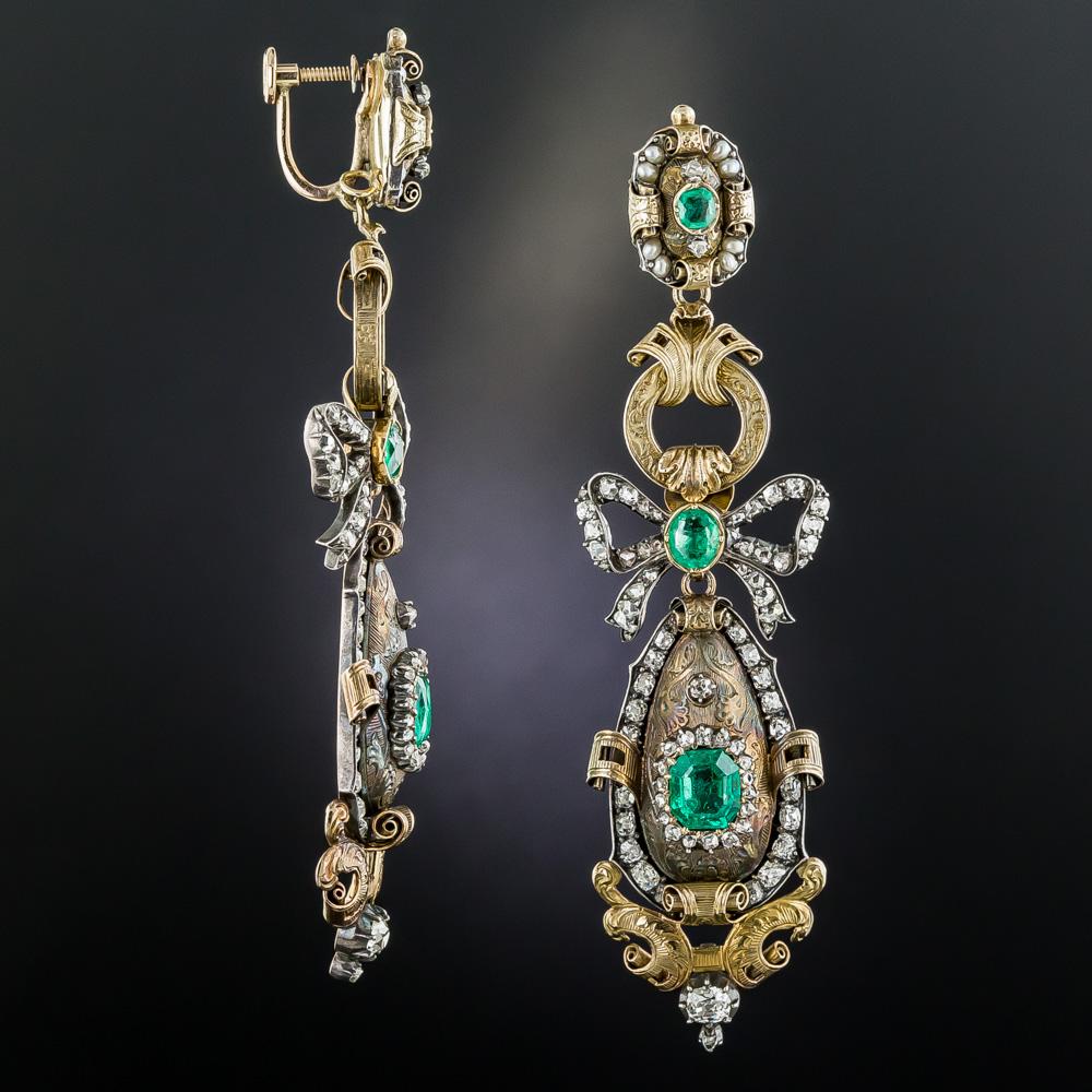 Early 19th Century Emerald Diamond Natural Pearl Necklace and Earrings For Sale 4