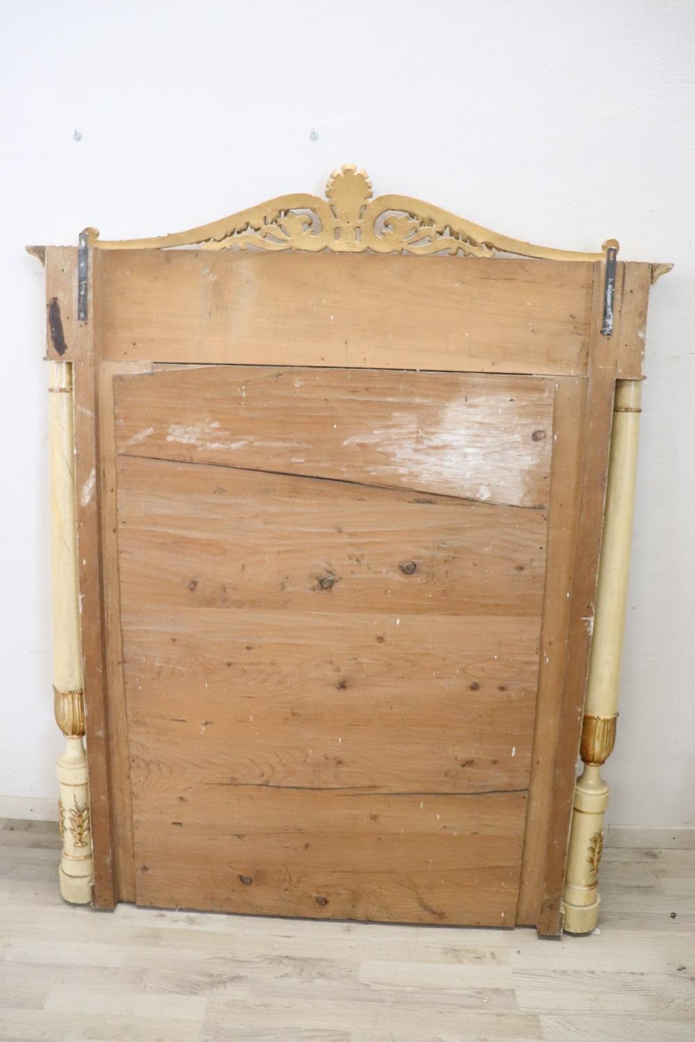 Early 19th Century Empire Carved Gilded and Lacquered Wood Large Wall Mirror For Sale 7
