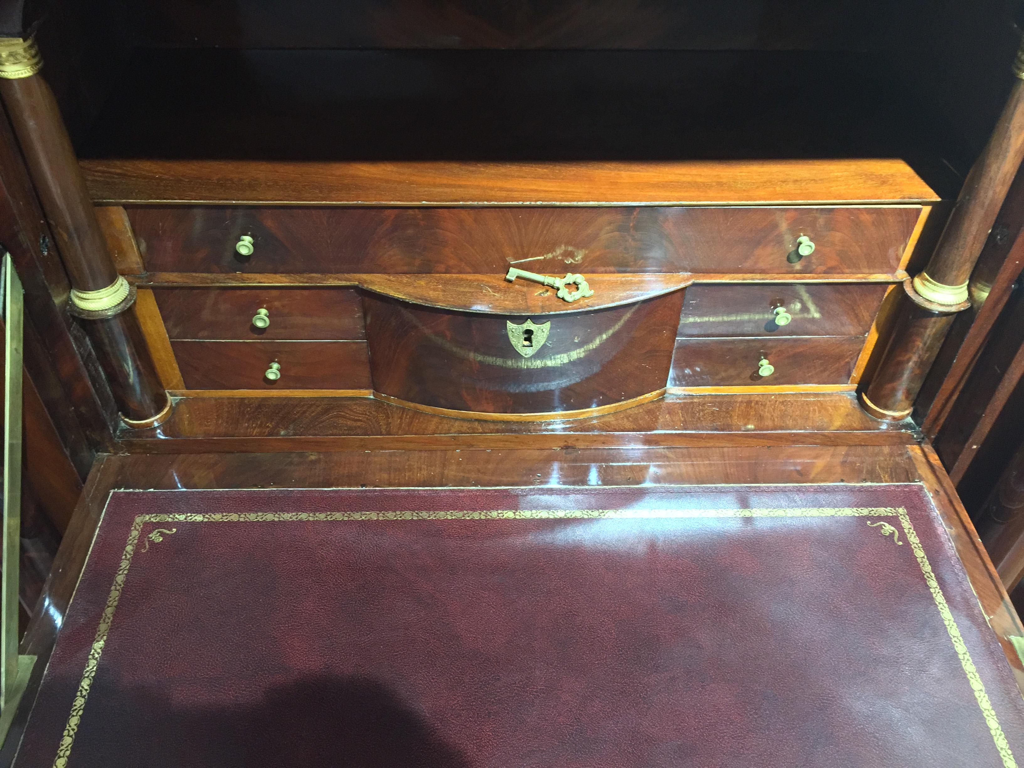 Early 19th Century Empire Flame Mahogany and Black Marble Secretaire  im Angebot 5