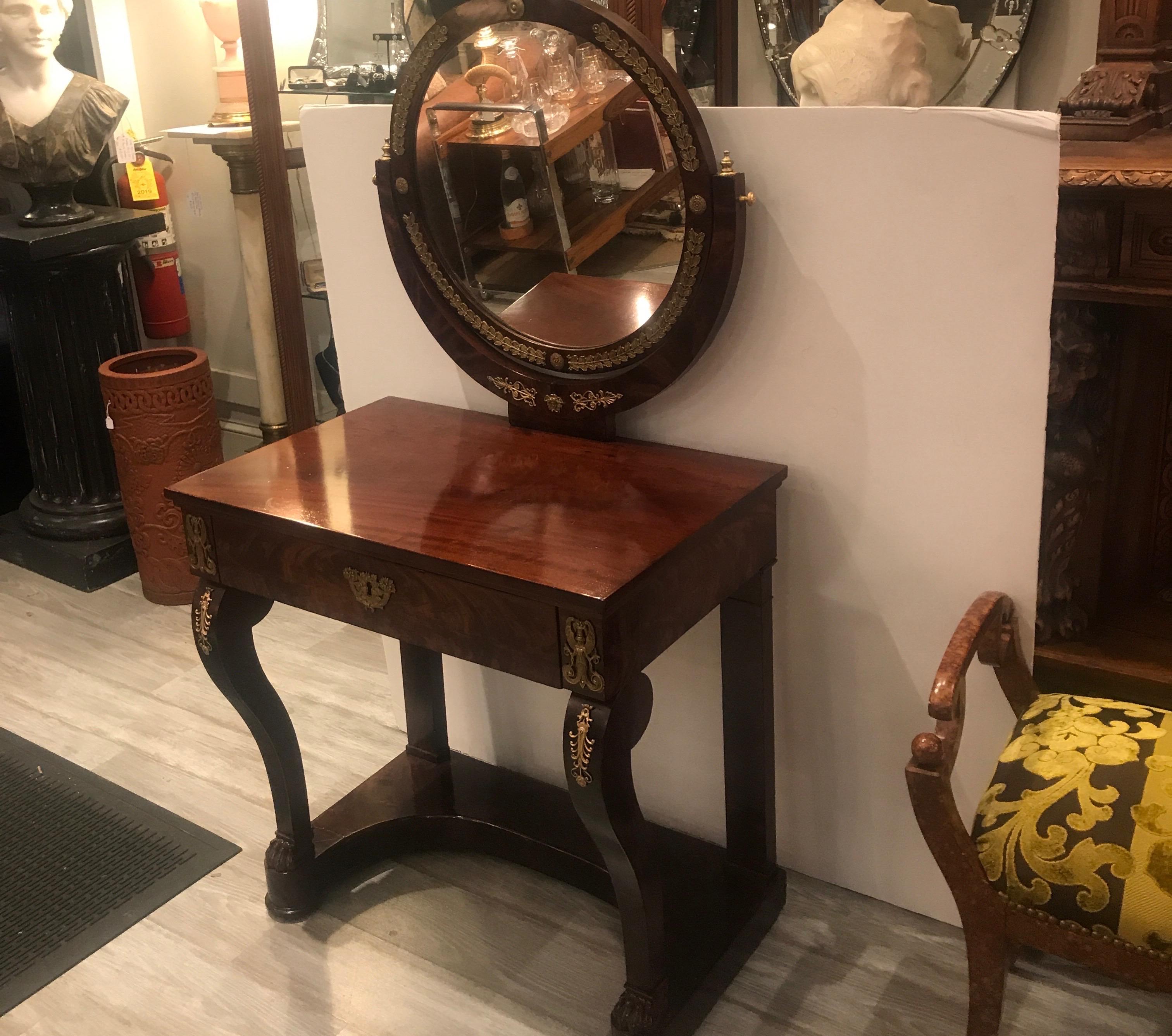 Early 19th Century Empire Mahogany Vanity with Ormolu Mounts 5