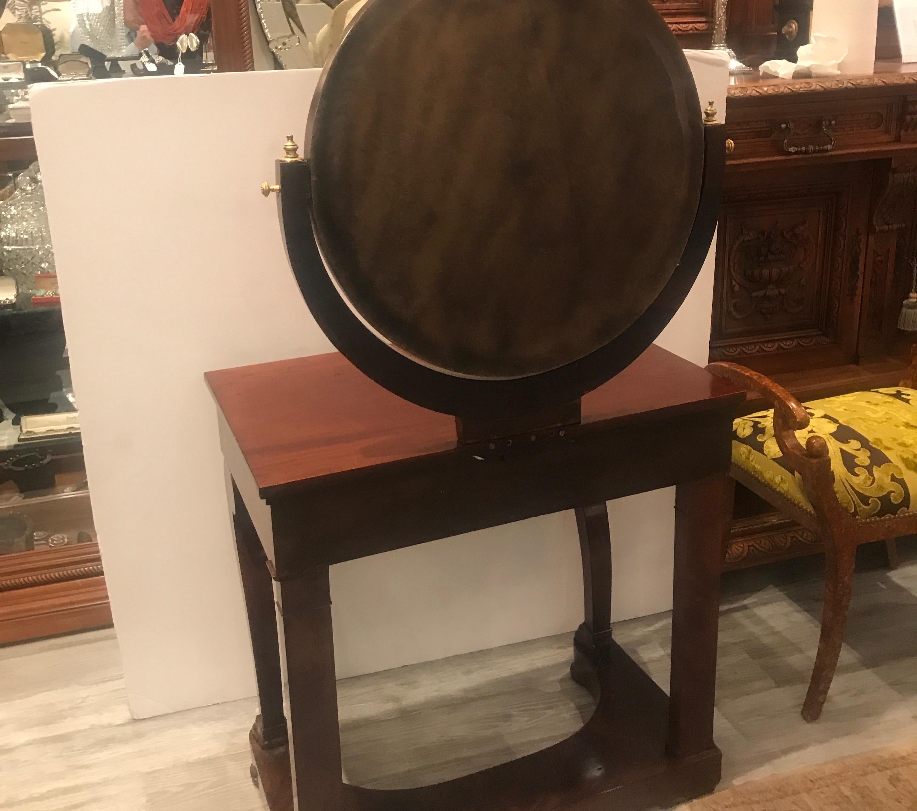 Early 19th Century Empire Mahogany Vanity with Ormolu Mounts 6