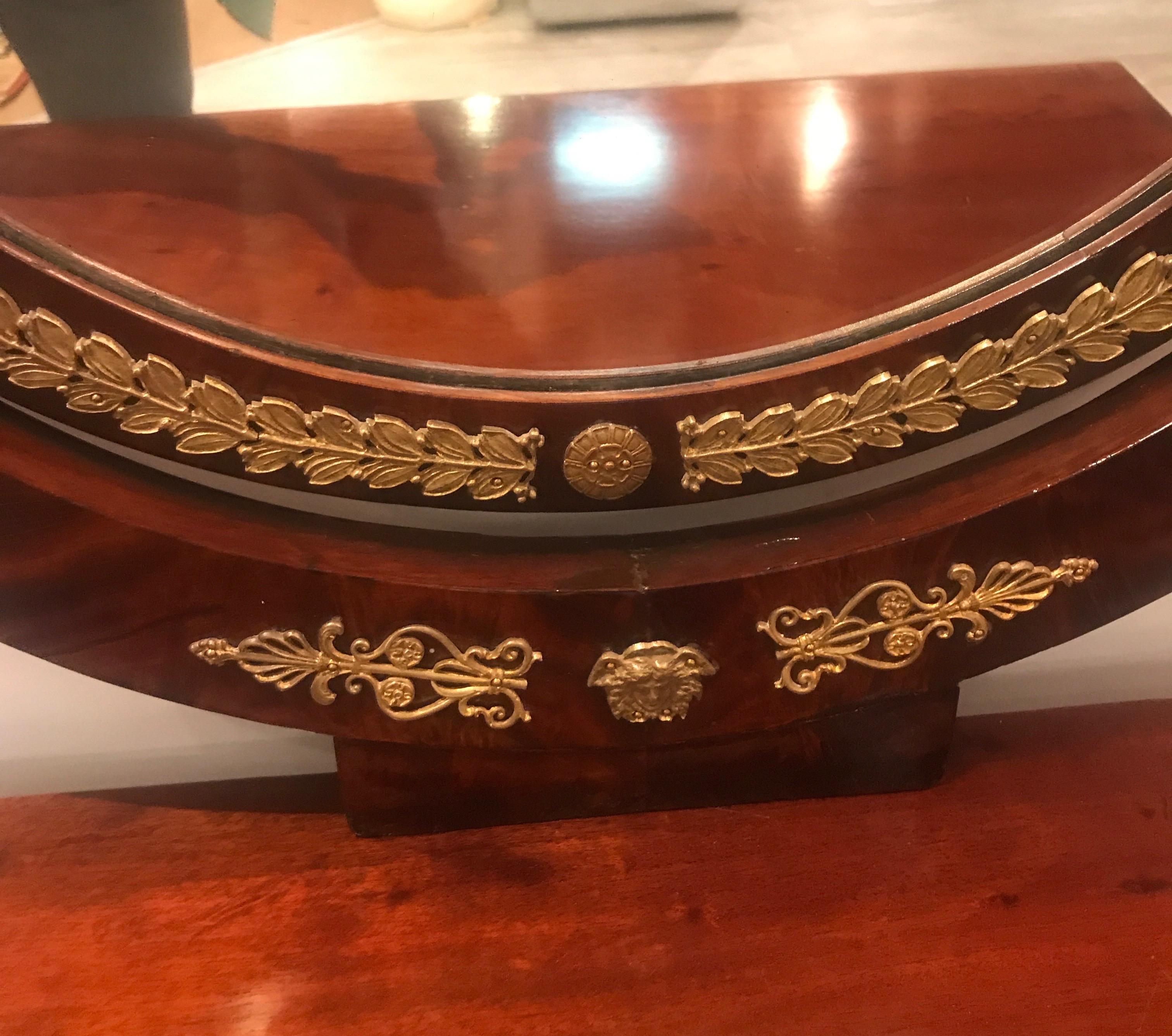 Early 19th Century Empire Mahogany Vanity with Ormolu Mounts 2