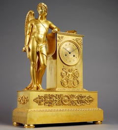 Pendule de cheminée en bronze doré de style Empire du début du 19ème siècle:: Paris par Ledure