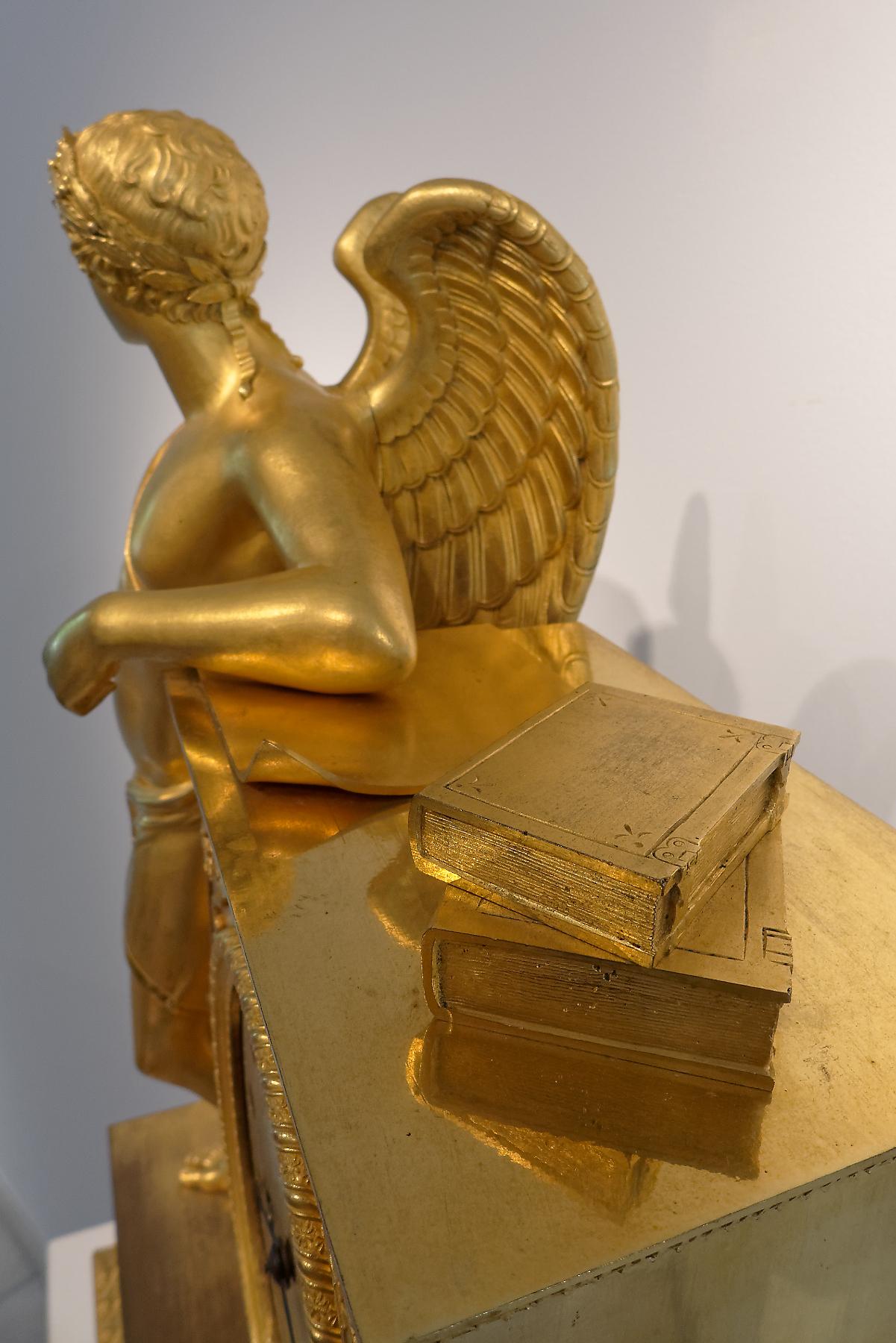 Early 19th Century Empire Period Gilt Bronze Mantel Clock, Paris by Ledure 1