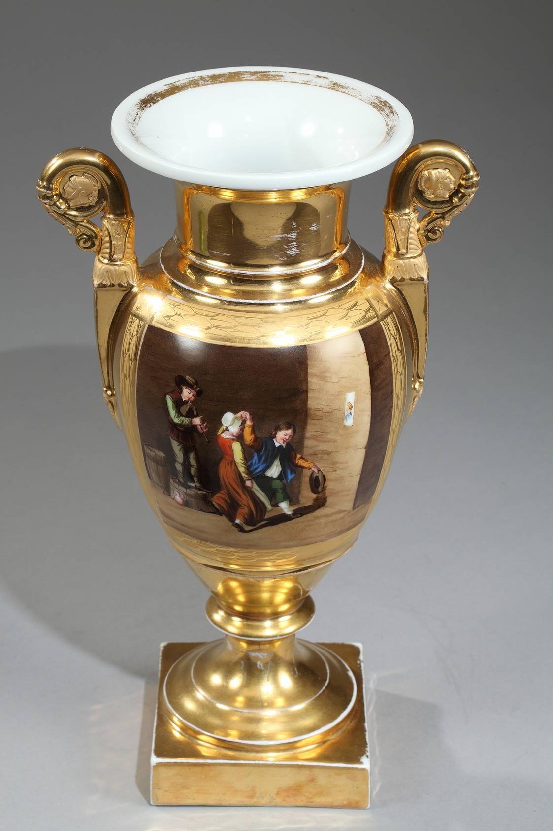 Early 19th Century Empire Porcelain Vases with Cabaret Scenes In Good Condition In Paris, FR