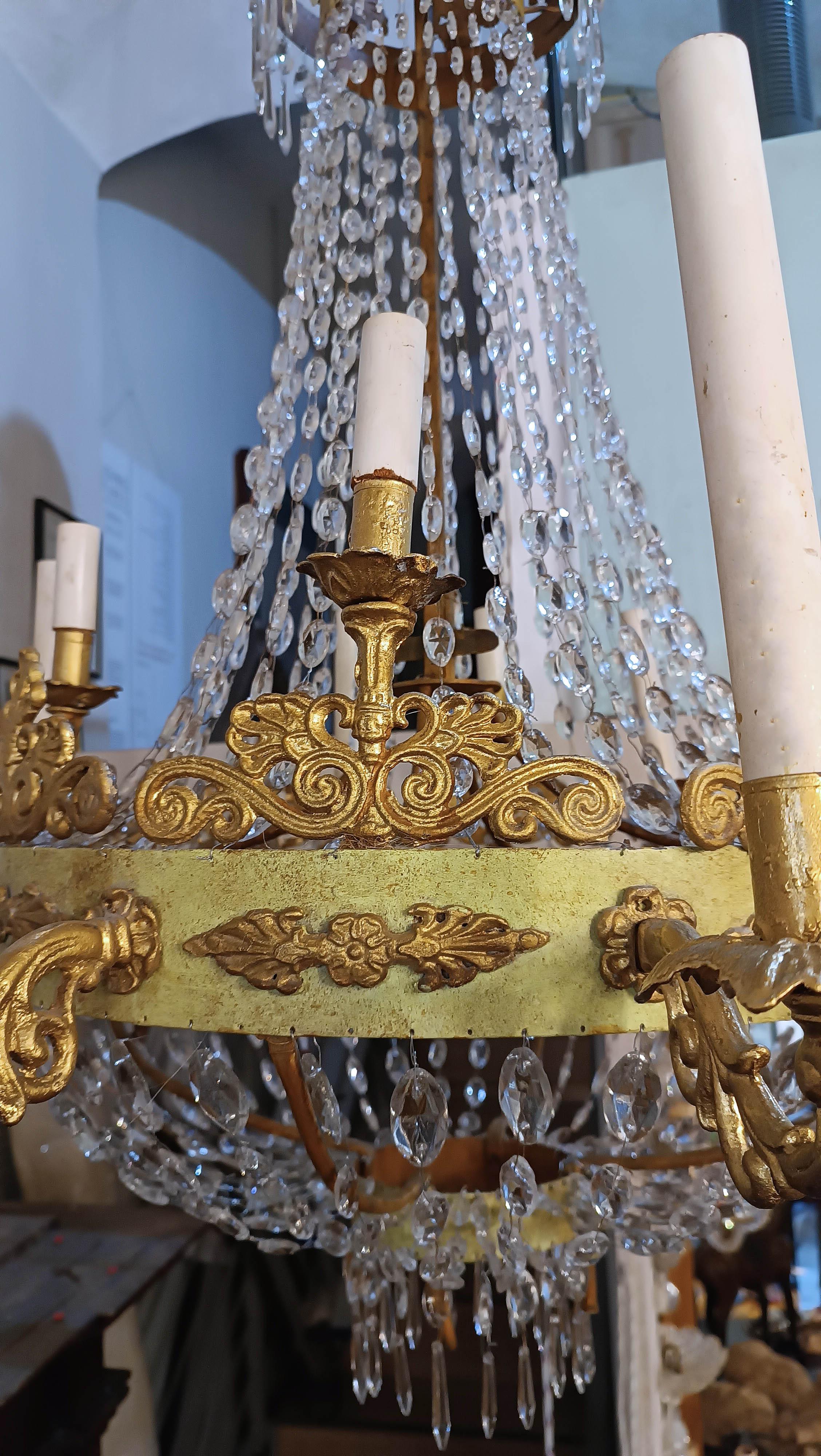 19th Century EARLY 19th CENTURY EMPIRE TUNDISH CHANDELIER IN IRON AND CRYSTALS  For Sale