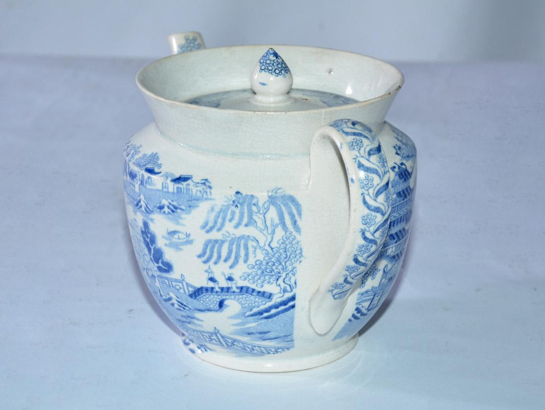 blue willow tea pot